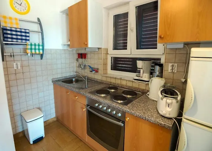 Apartment With Parking Space Barbat, Rab - 22098 *